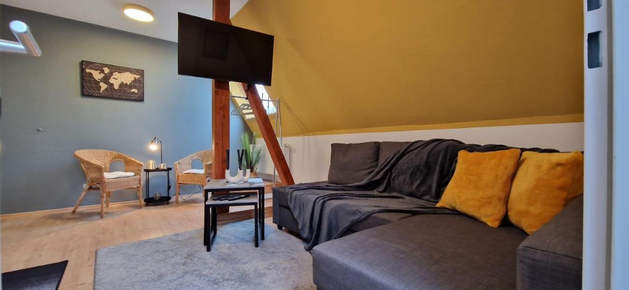 Central-living Yellow - Wifi - Netflix - Appartement *